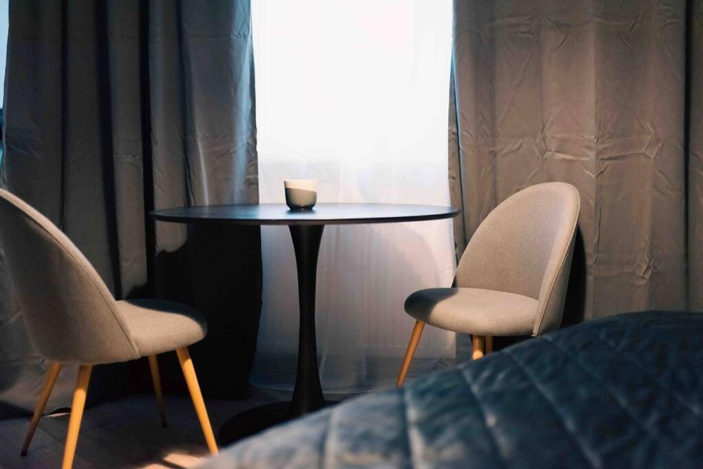 דירות Cozy Studio In The Heart Of בוקרשט מראה חיצוני תמונה